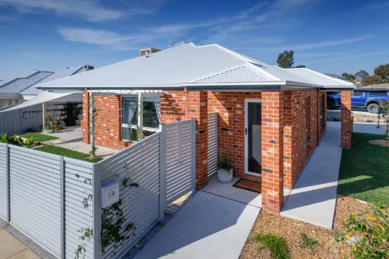 13 GILCHRIST STREET, Baranduda, Vic 3691