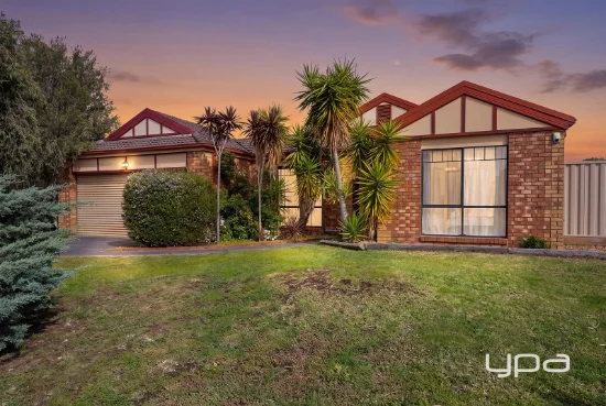 13  Gleneagles Drive, Melton West, Vic 3337