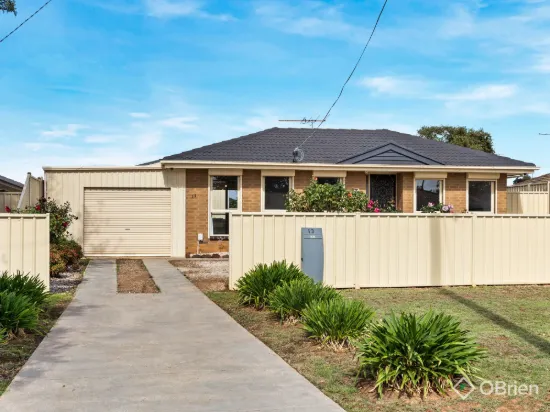 13 Grey Street, Darley, Vic 3340