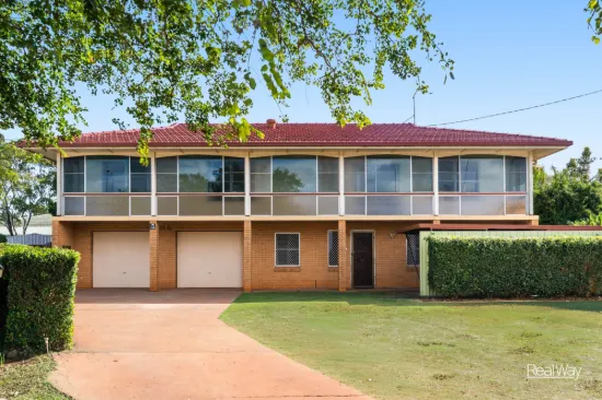 13 Greyfriars Street, Rockville, Qld 4350