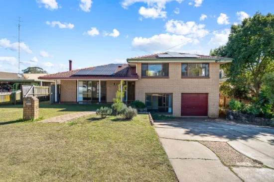 13 Gunn Street, Kearneys Spring, Qld 4350