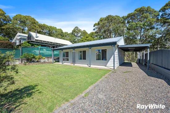 13 Hazel Road, Moruya Heads NSW 2537 - For Rent