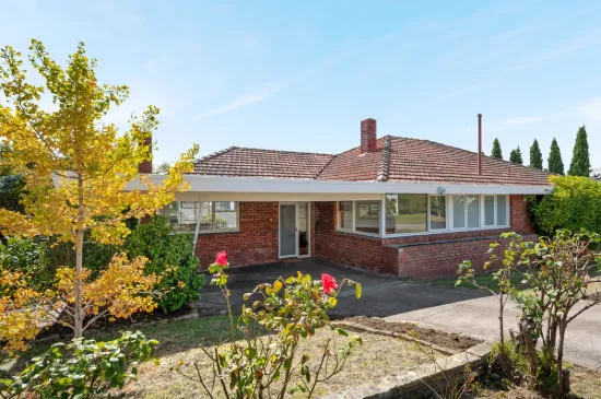 13 Heathcombe Crescent, Sandy Bay, Tas 7005
