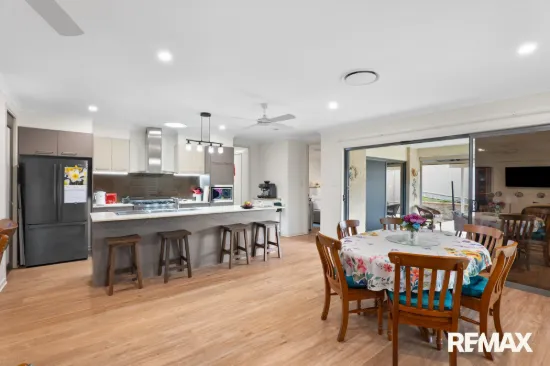 13 Heslop Place, Burnside, Qld 4560