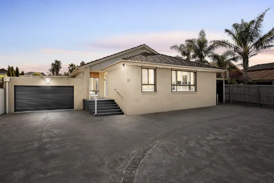 13 Heversham Grove, Greenvale, Vic 3059