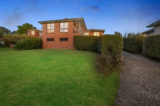 13 Highview Court, Black Hill, Vic 3350