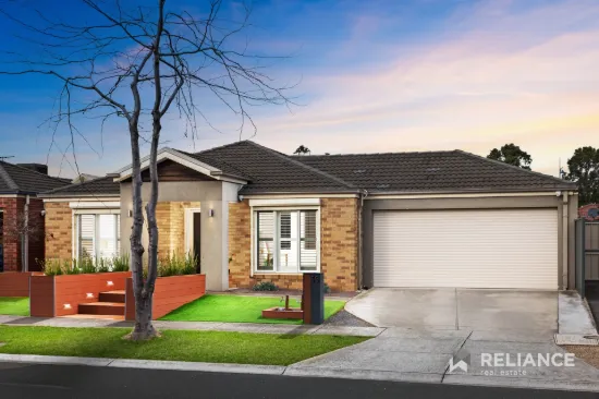 13  Hoddle Link, Manor Lakes, Vic 3024