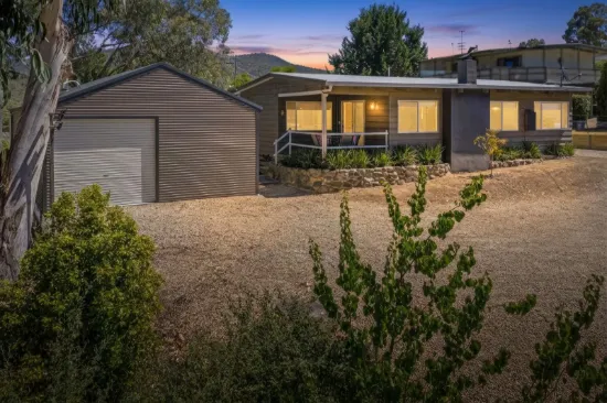 13 Honey Bee Run, Goughs Bay, Vic 3723