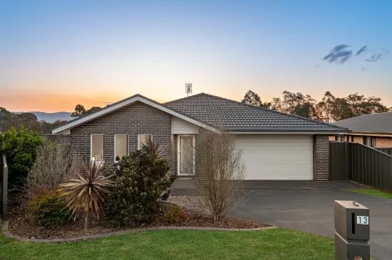 13 Hosking Place, Cessnock, NSW 2325