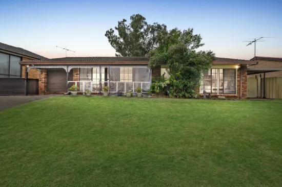 13 Hume Crescent, Werrington County, NSW 2747