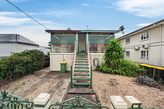 13 Humphrey Street, West End, Qld 4810