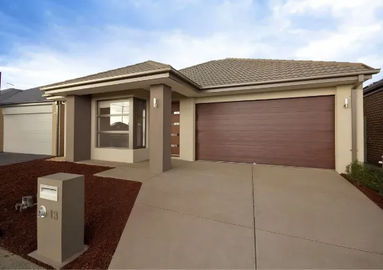 13 Ivy Leaf Road, Pakenham, Vic 3810