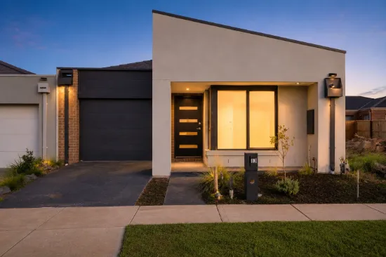 13 Jackaroo Street, Manor Lakes, Vic 3024