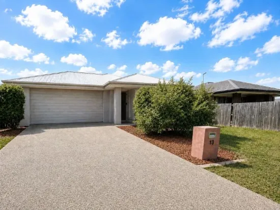 13 Jade St, Emerald, Qld 4720