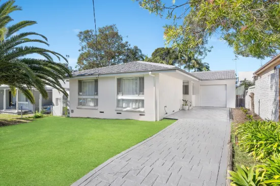 13 Kareelah Avenue, Berkeley Vale, NSW 2261