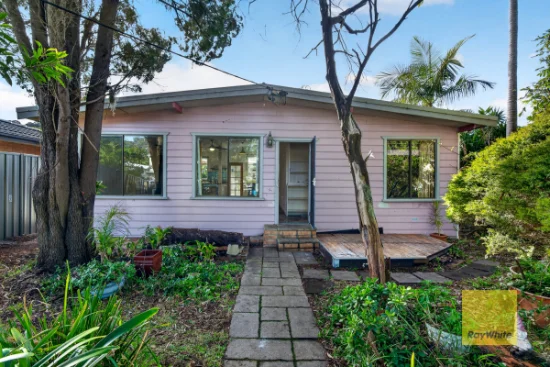 13 Lake View Parade, Umina Beach, NSW 2257 - For Rent