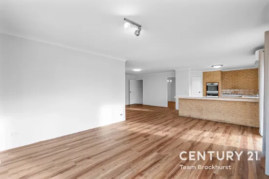 13 Larkspur Place, Thornlie, WA 6108-Image