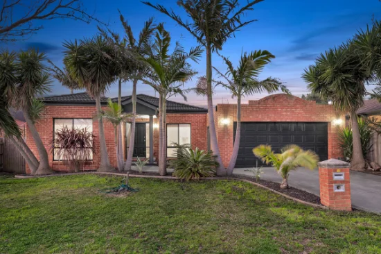 13 Lisburn Way, Berwick, Vic 3806