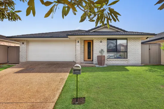 13 Lizard Place, Redland Bay, Qld 4165