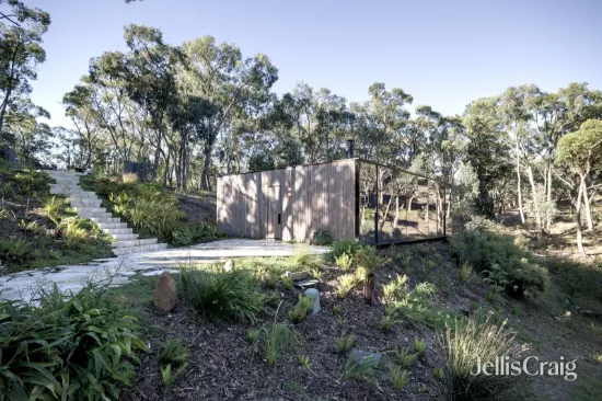 13 Lone Pine Avenue, Hepburn Springs, Vic 3461