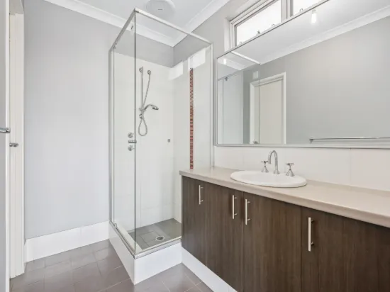 13 Macmillan Boulevard, Canning Vale, WA 6155-Image