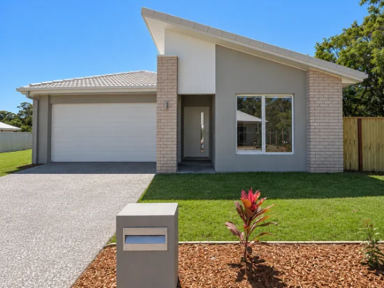 13 Malibu Way, Toogoom, Qld 4655