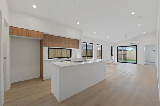 13 Mallee Road, Palmview, Qld 4553