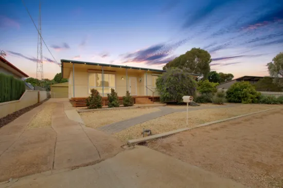 13 Marks Terrace, Waikerie, SA 5330