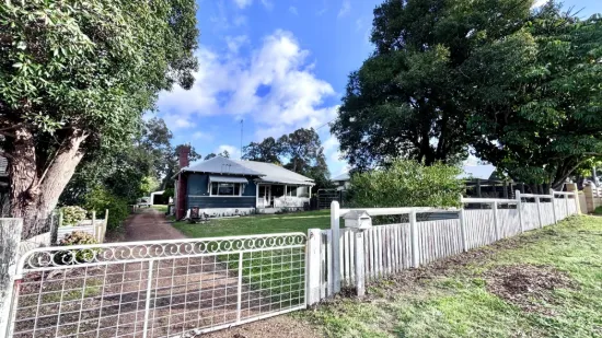 13 Mclarty Street, Waroona, WA 6215