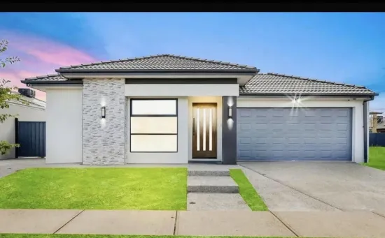 13 MERCURY AVENUE, Fraser Rise, Vic 3336