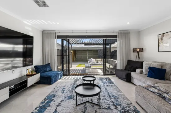 13 Montague Grange, Bushmead, WA 6055