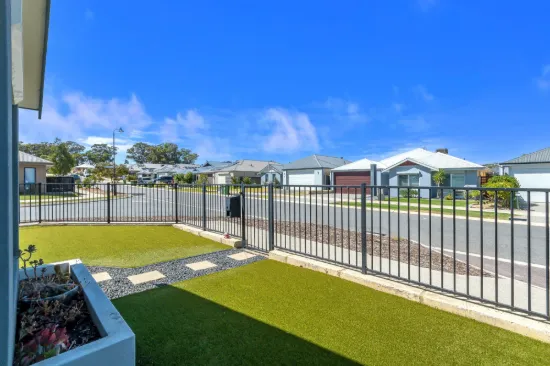 13 Moonee Street, Lakelands, WA 6180