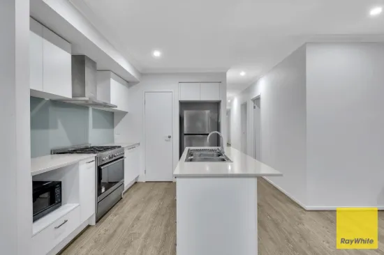 13 Namadgi Crescent, Truganina, Vic 3029-Image