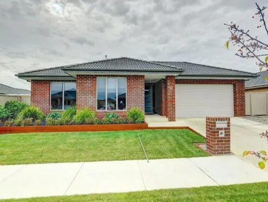 13 Naroo St, Alfredton, Vic 3350
