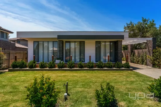 13 Palm Grove, Dromana, Vic 3936