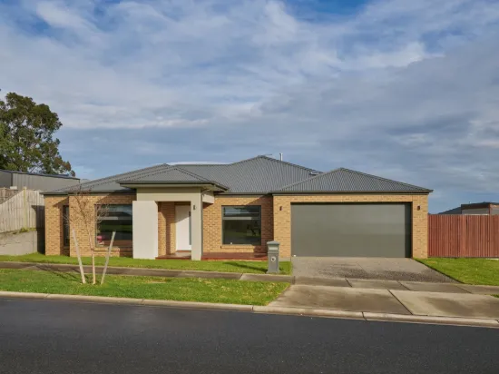 13 Pandanus Court, Warragul, Vic 3820