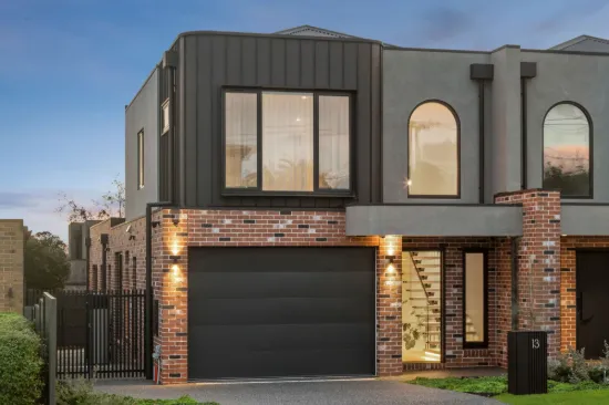 13 Pender Avenue, Mornington, Vic 3931