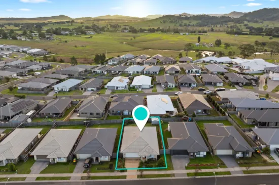13 Plover Circuit, Aberglasslyn, NSW 2320
