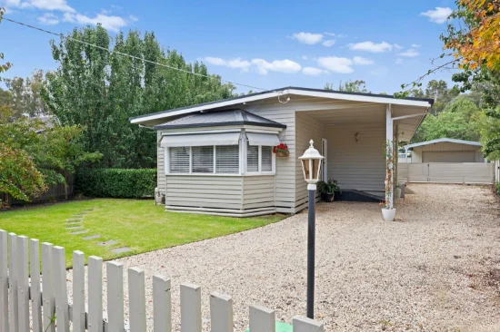 13 Quantrill Avenue, Benalla VIC 3672 - For Sale