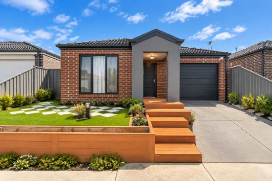 13 Raspberry Way, Kurunjang, Vic 3337