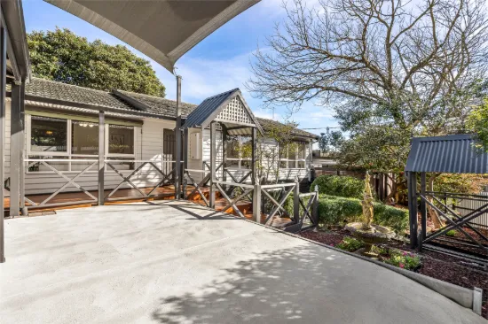 13 Roslyn Street, Montrose, Vic 3765