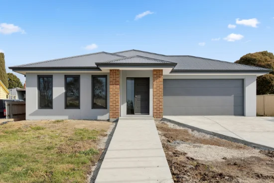 13 Russell St, Camperdown, Vic 3260