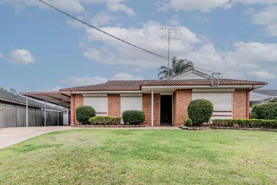 13 Russell Street, Emu Plains, NSW 2750 - For Rent