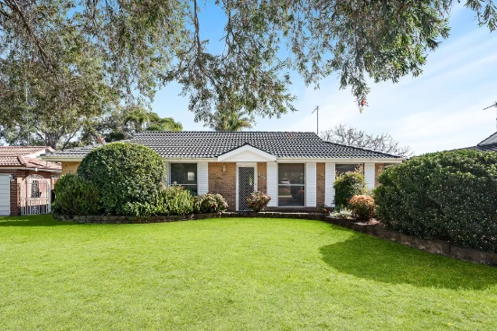13 Shakespeare Drive, St Clair, NSW 2759