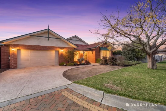 13 Sidney Nolan Place, Pakenham, Vic 3810