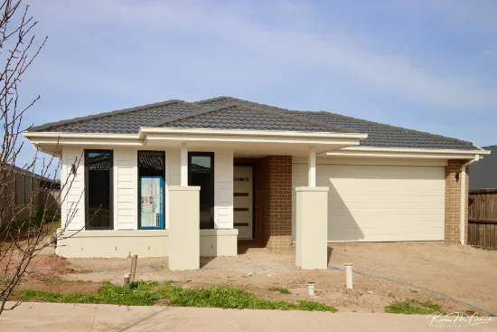 13 Sierra Street, Warragul, Vic 3820 - For Rent