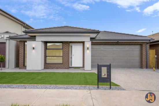 13 Silver Street, Donnybrook, Vic 3064 - For Sale