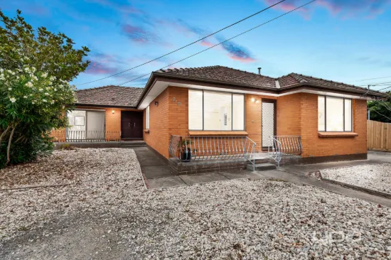 13 Stradbroke Drive, St Albans, Vic 3021