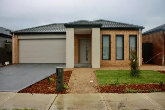 13 Talc Street, Cranbourne East, Vic 3977