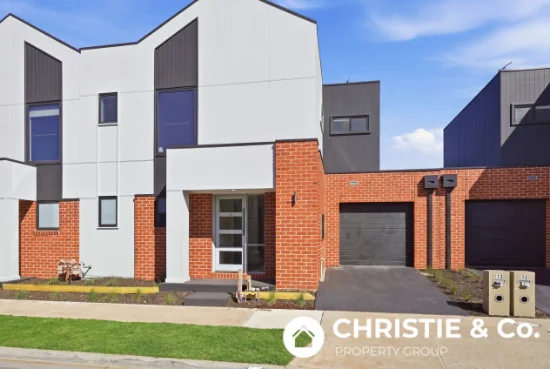 13 Timetable Street, Mambourin, Vic 3024 - For Rent